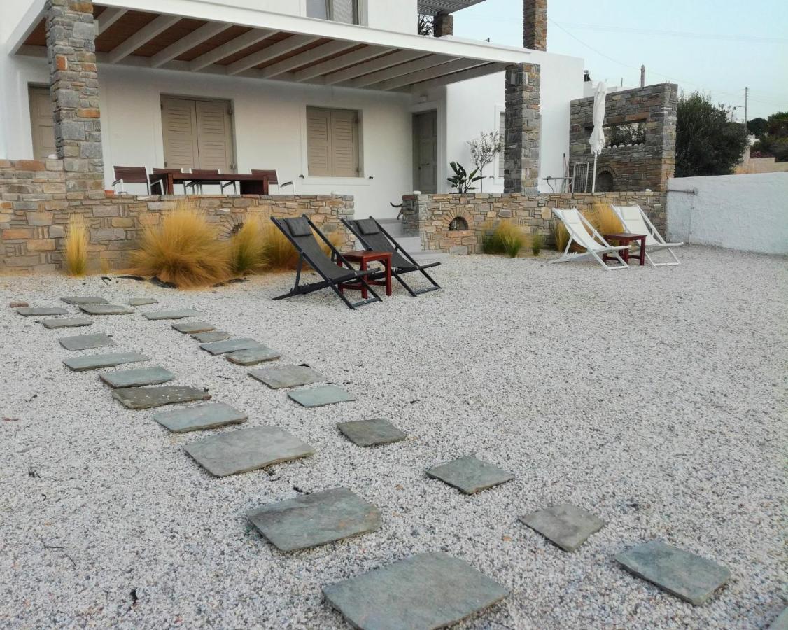 Вілла Nesaea Seafront House Parasporos Екстер'єр фото